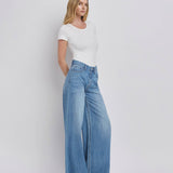 SUPER HIGH RISE WIDE LEG JEANS V3567: KUDOS / 28