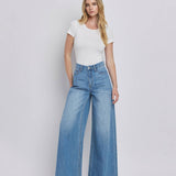 SUPER HIGH RISE WIDE LEG JEANS V3567: KUDOS / 31