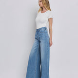 SUPER HIGH RISE WIDE LEG JEANS V3567: KUDOS / 31
