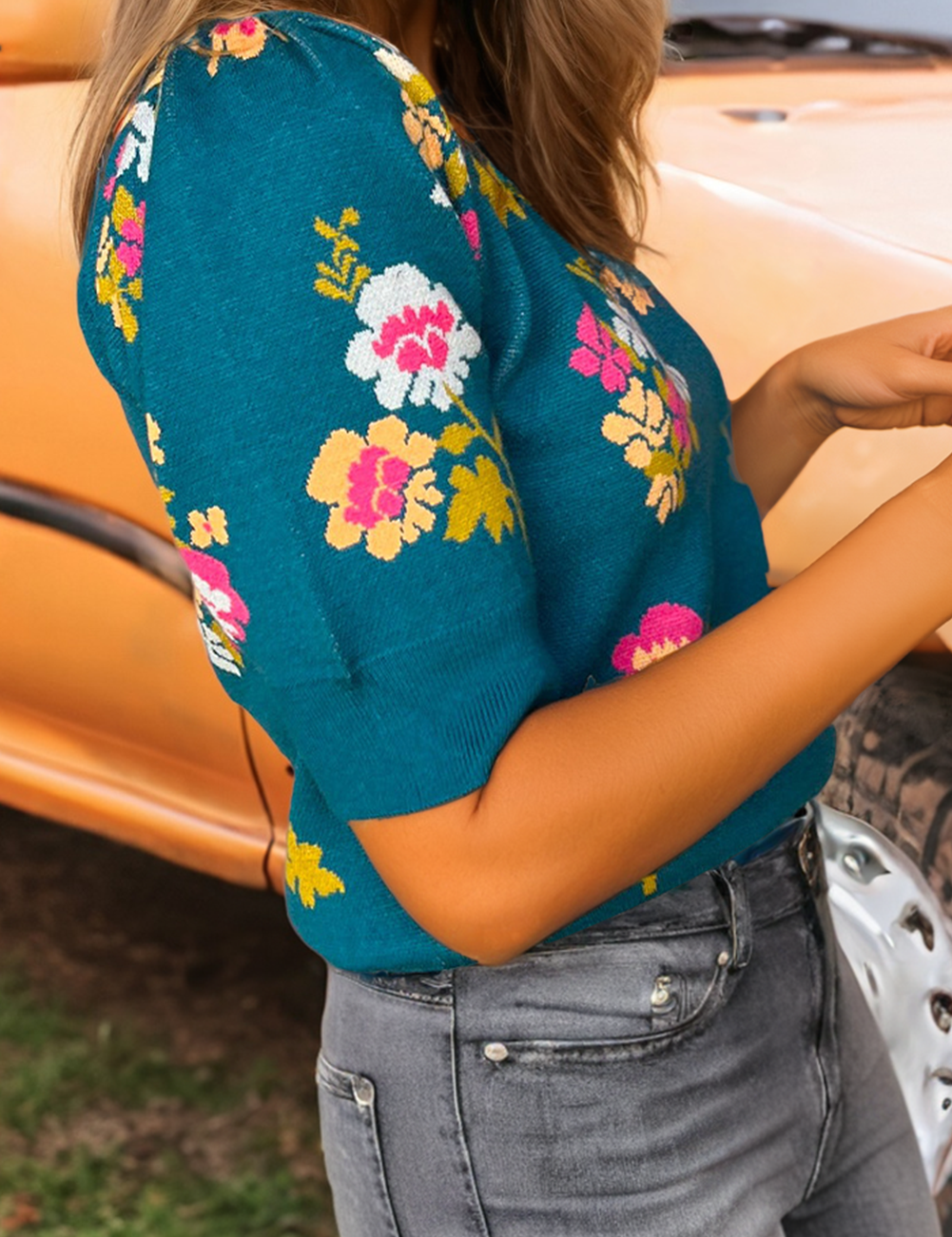 Fashion-W Flower Pattern Short Sleeve Knitted Sweater: As shown / Missy / L